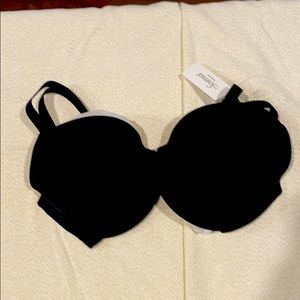 Sale BOGO 50% off💸💰Coverage 34DD MEMORABLE bra